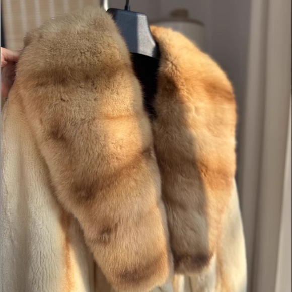 Vintage gold sable collar with mink fur trim coat - Picture 4 of 4